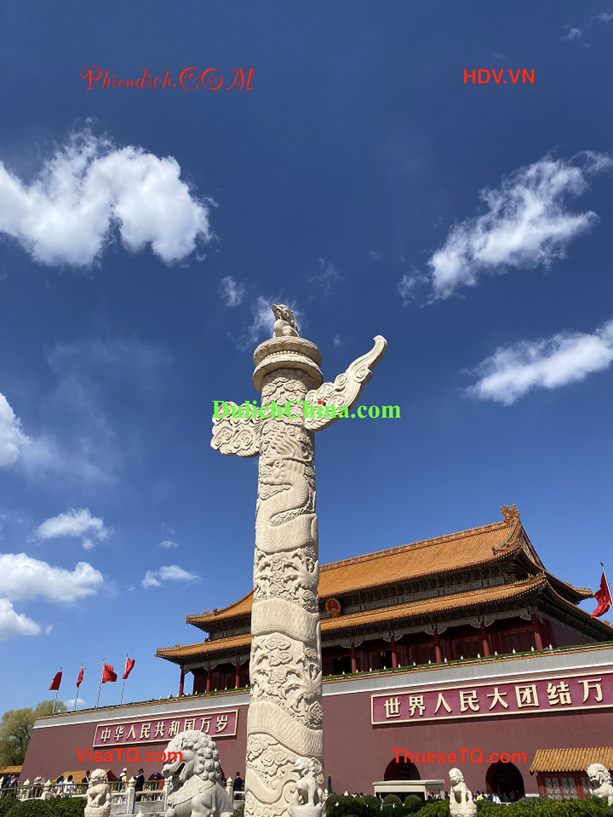 Thuê hướng dẫn viên nói tiếng Việt cho gia đình khám phá Bắc Kinh.